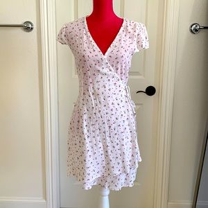 Brandy Melville dress size S